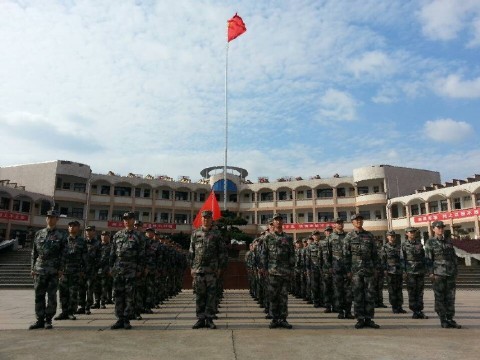 陳愛蓮：總結過去，我們旗開得勝；正視現在，我們穩步前進；展望未來，我們豪情滿懷!